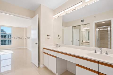 19101 NE 36th Ct 1602, Aventura FL - photo 7 of 36