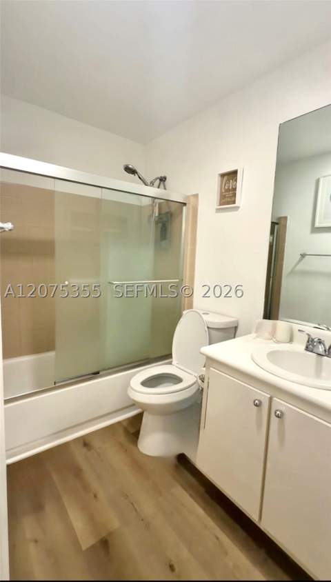 761 NE 199th St 202, Miami FL - photo 11 of 22