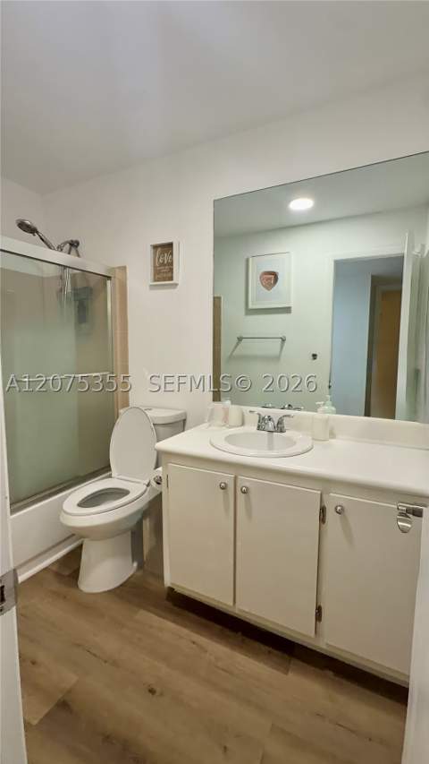 761 NE 199th St 202, Miami FL - photo 17 of 22