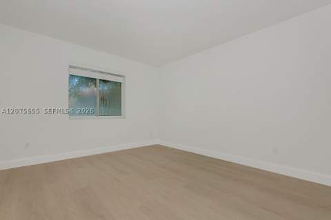 6931 Loch Ness Dr, Miami Lakes FL - photo 11 of 25