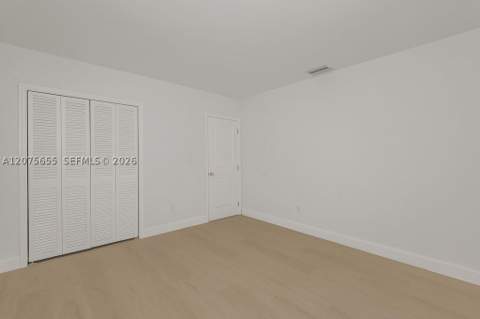 6931 Loch Ness Dr, Miami Lakes FL - photo 12 of 25