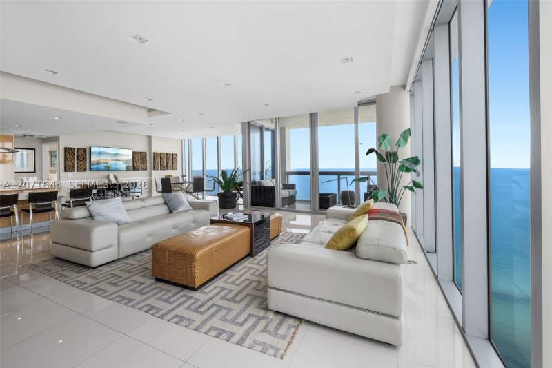 4 bedroom Condominium at 6899 Collins Ave 2708, North Carillon Beach Cond, Miami Beach — photo 2