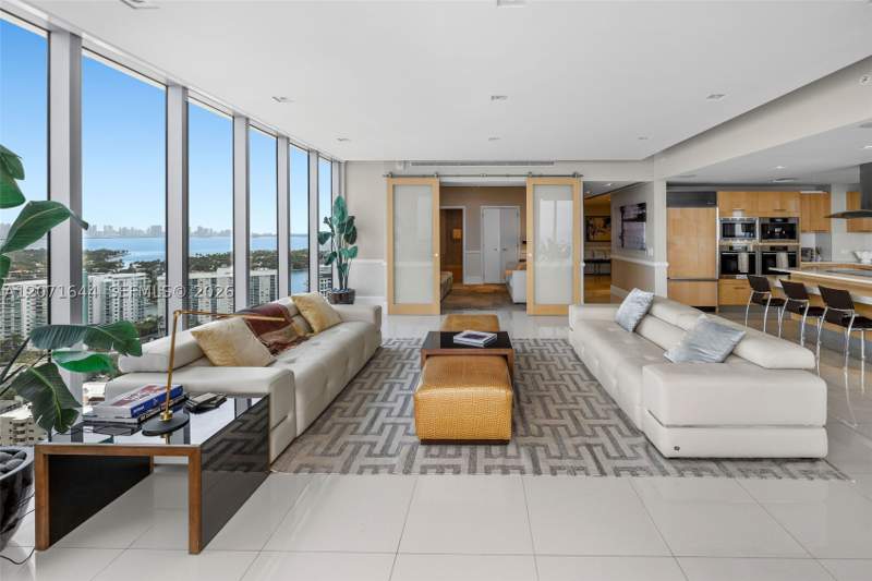 4 bedroom Condominium at 6899 Collins Ave 2708, North Carillon Beach Cond, Miami Beach — photo 3