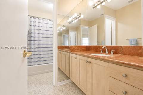 3115 Village Green Dr, Miami FL - photo 16 of 23