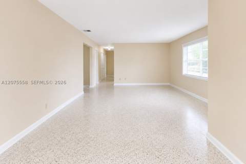 3115 Village Green Dr, Miami FL - photo 7 of 23