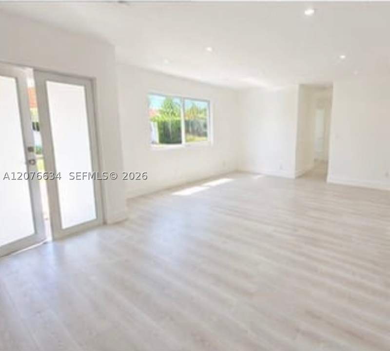 4 bedroom SingleFamilyResidence at 13038 SW 3rd St, Clasca Villas, Miami — photo 2
