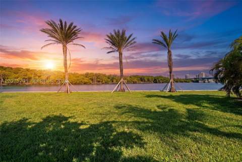 333 Atlantic Ave, Sunny Isles Beach FL - photo 12 of 46