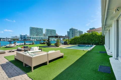 333 Atlantic Ave, Sunny Isles Beach FL - photo 19 of 46