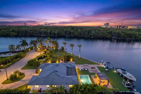 333 Atlantic Ave, Sunny Isles Beach FL - photo 9 of 46