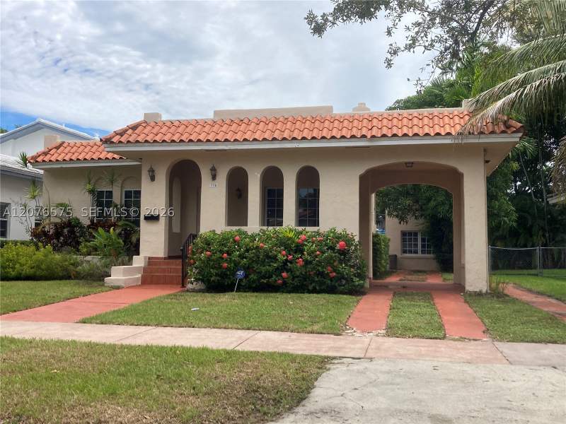 2 bedroom SingleFamilyResidence at 334 Alesio Ave, Coconut Grove Sec 1-Coral, Coral Gables — photo 2