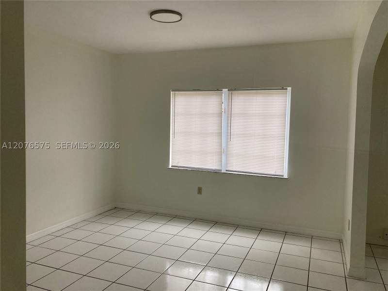 2 bedroom SingleFamilyResidence at 334 Alesio Ave, Coconut Grove Sec 1-Coral, Coral Gables — photo 4