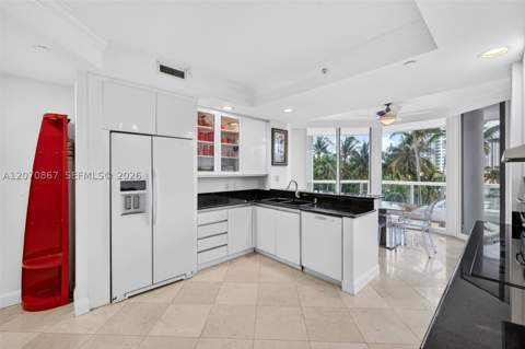 21050 Point Pl 403, Aventura FL - photo 14 of 75