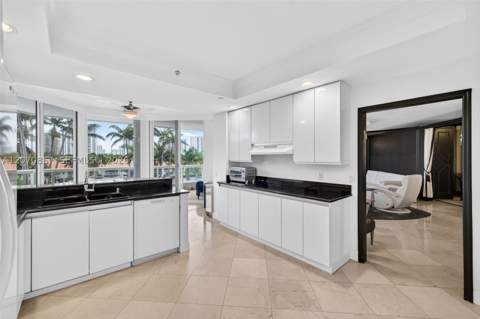 21050 Point Pl 403, Aventura FL - photo 16 of 75