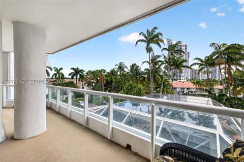 21050 Point Pl 403, Aventura FL - photo 23 of 75
