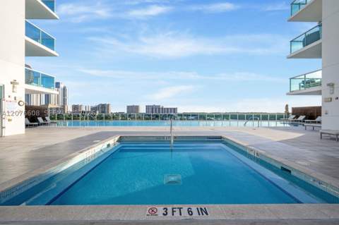 400 Sunny Isles Blvd 908, Sunny Isles Beach FL - photo 14 of 15