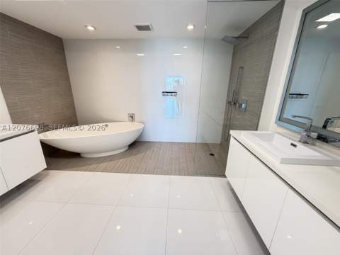330 Sunny Isles Blvd 5-1008, Sunny Isles Beach FL - photo 22 of 38