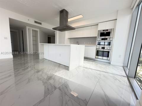 330 Sunny Isles Blvd 5-1008, Sunny Isles Beach FL - photo 8 of 38