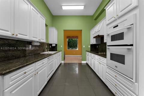 501 Bay Lane, Key Biscayne FL - photo 14 of 41