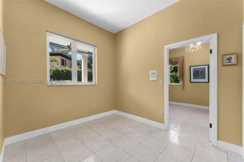 501 Bay Lane, Key Biscayne FL - photo 16 of 41
