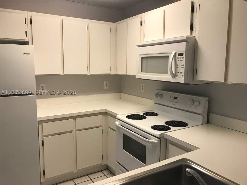 2 bedroom Condominium at 9810 Hammocks Blvd 202, Banyan Tree Condo 8, Miami — photo 4
