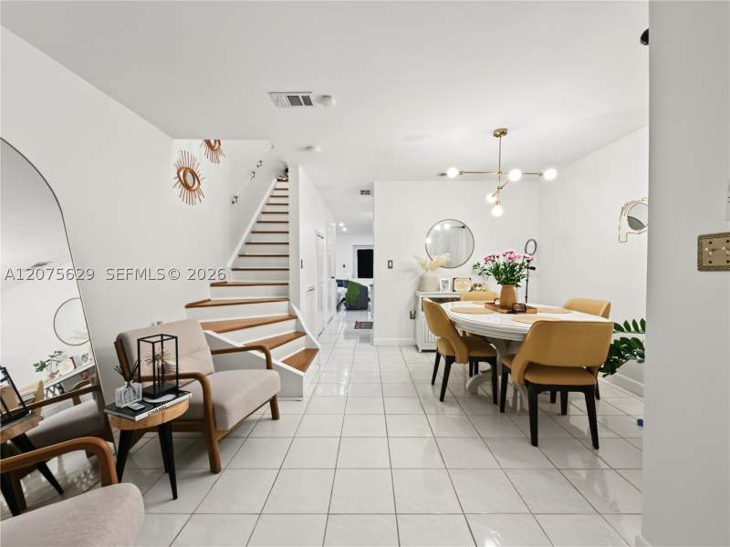 2 bedroom Townhouse at 13891 SW 64th St, Kendale Lakes North Sec 9, Miami — photo 3