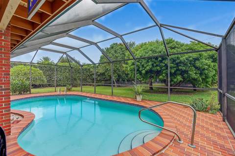 17721 SW 93rd Ave, Palmetto Bay FL - photo 17 of 21