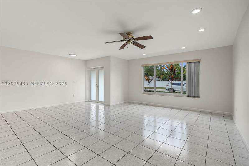 3 bedroom SingleFamilyResidence at 17721 SW 93rd Ave, The Banyan Drive Estates, Palmetto Bay — photo 2