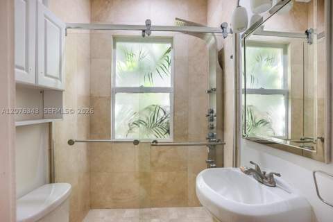 124 Mendoza Ave 4, Coral Gables FL - photo 10 of 14