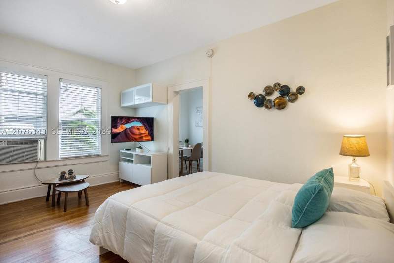 0 bedroom Condominium at 124 Mendoza Ave 4, Mendoza Condo, Coral Gables — photo 3