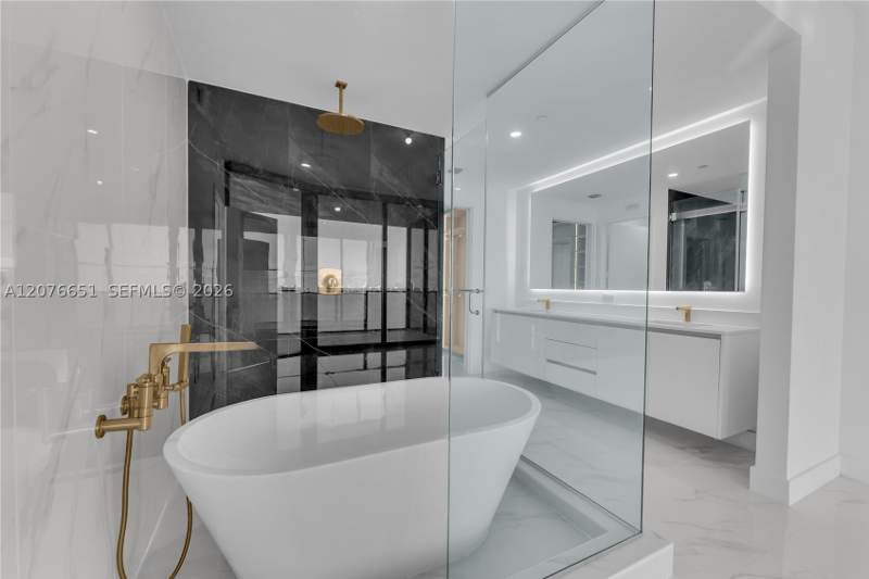 4 bedroom Condominium at 700 NE 24th Street 1407, Aria Reserve, Miami — photo 5
