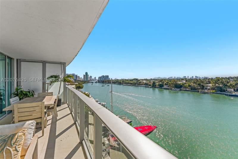 2 bedroom Condominium at 6620 Indian Creek Dr 609, Amd Pl Of 2nd Ocean Front, Miami Beach — photo 3