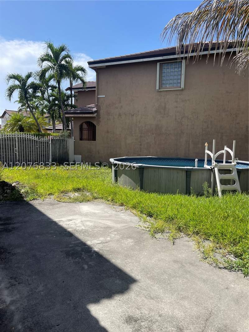 4 bedroom SingleFamilyResidence at 15523 SW 36th Ter, Ponce Estates Sec 2, Miami — photo 4
