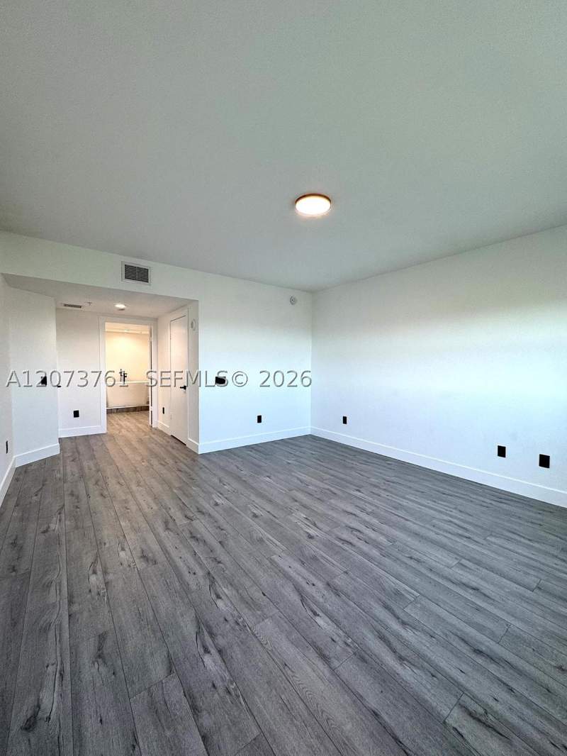 3 bedroom Condominium at 15051 Royal Oaks Ln 1403, The Oaks I Condo, North Miami — photo 3
