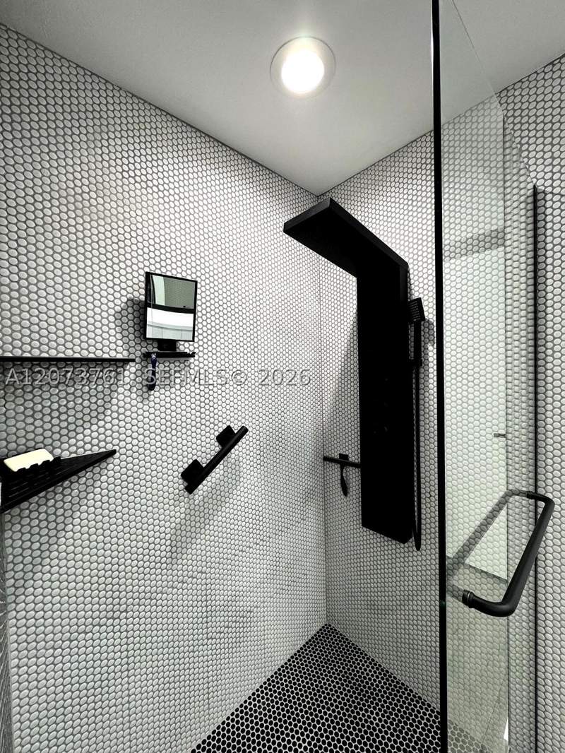 3 bedroom Condominium at 15051 Royal Oaks Ln 1403, The Oaks I Condo, North Miami — photo 5