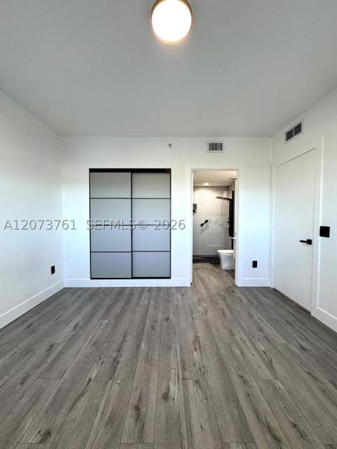 15051 Royal Oaks Ln 1403, North Miami FL - photo 7 of 12