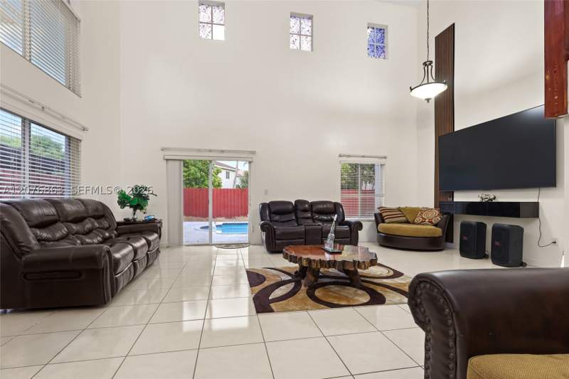 5 bedroom SingleFamilyResidence at 14465 SW 157th Path, Milon Venture, Miami — photo 5