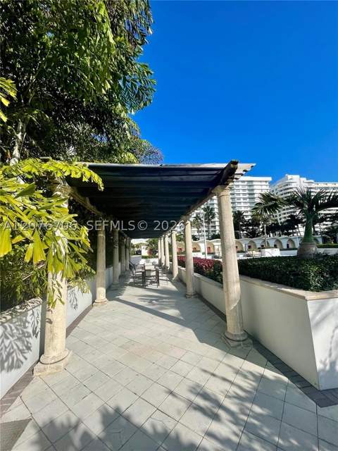 5600 Collins Ave 16P, Miami Beach FL - photo 13 of 40