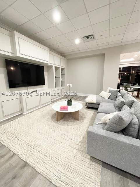 5600 Collins Ave 16P, Miami Beach FL - photo 19 of 40