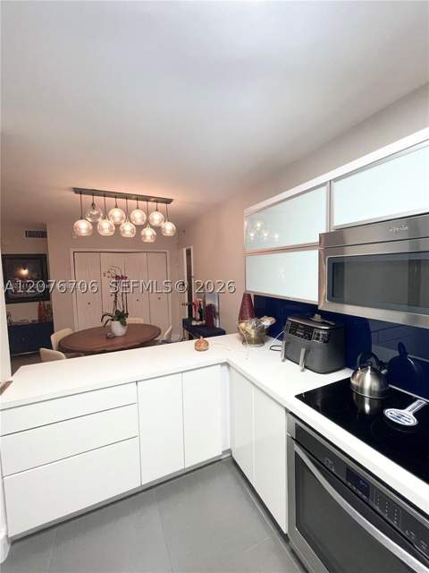 5600 Collins Ave 16P, Miami Beach FL - photo 8 of 40