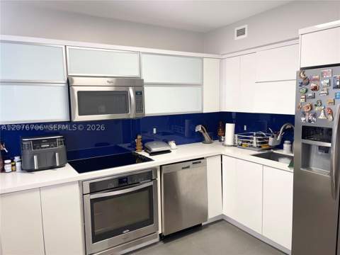5600 Collins Ave 16P, Miami Beach FL - photo 9 of 40