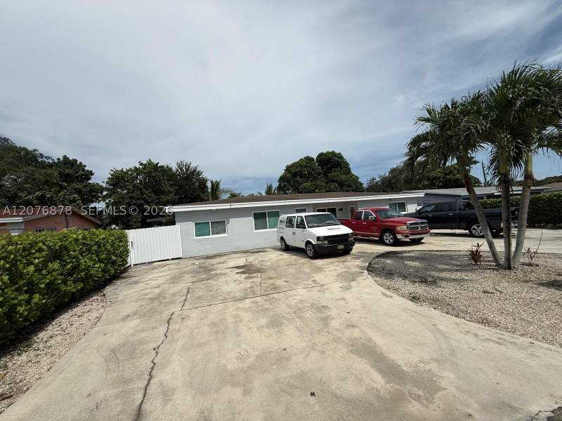 5 bedroom SingleFamilyResidence at 14321 NW 16th Ct, Jeb Estates, Miami — photo 2