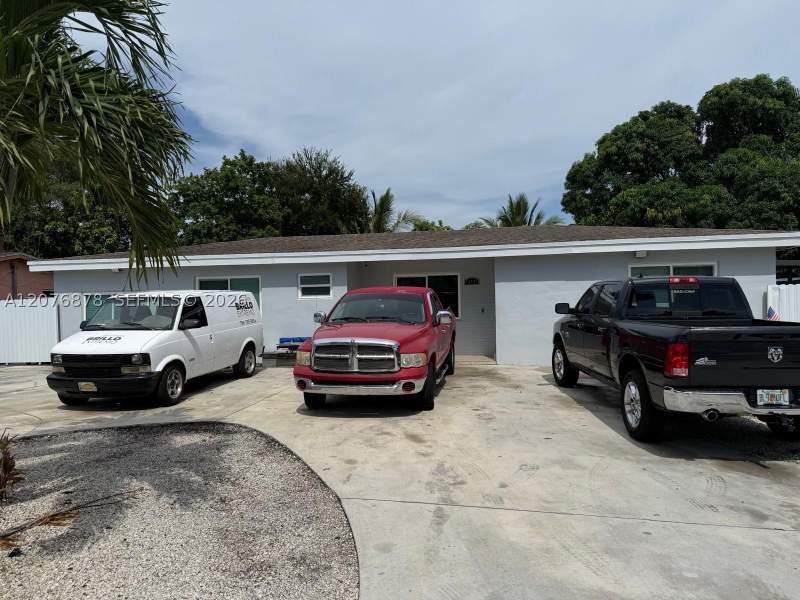 5 bedroom SingleFamilyResidence at 14321 NW 16th Ct, Jeb Estates, Miami — photo 5