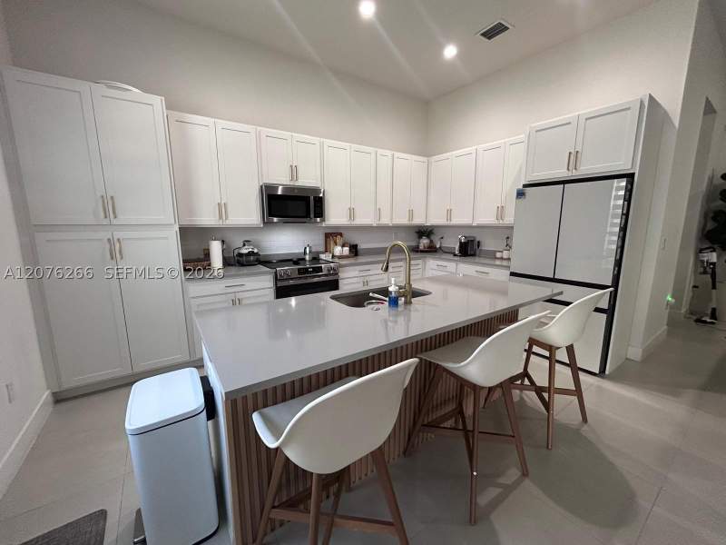 4 bedroom SingleFamilyResidence at 14435 SW 13th Ter, J G Heads Farms Sub, Miami — photo 3