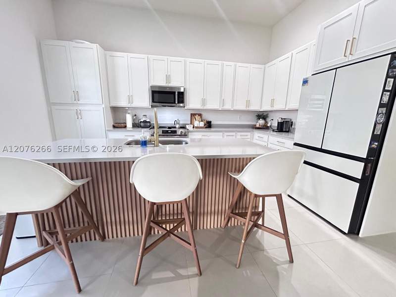 4 bedroom SingleFamilyResidence at 14435 SW 13th Ter, J G Heads Farms Sub, Miami — photo 4