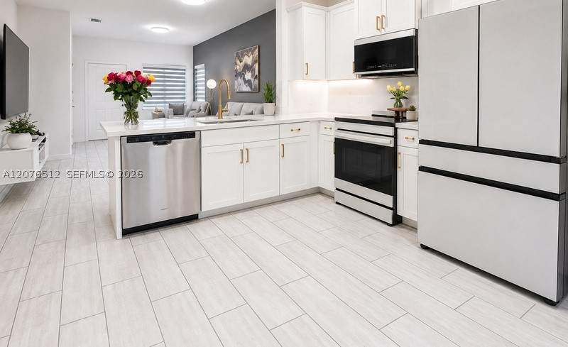 3 bedroom SingleFamilyResidence at 847 SE 18th St, Palms At Bella Vista, Homestead — photo 5