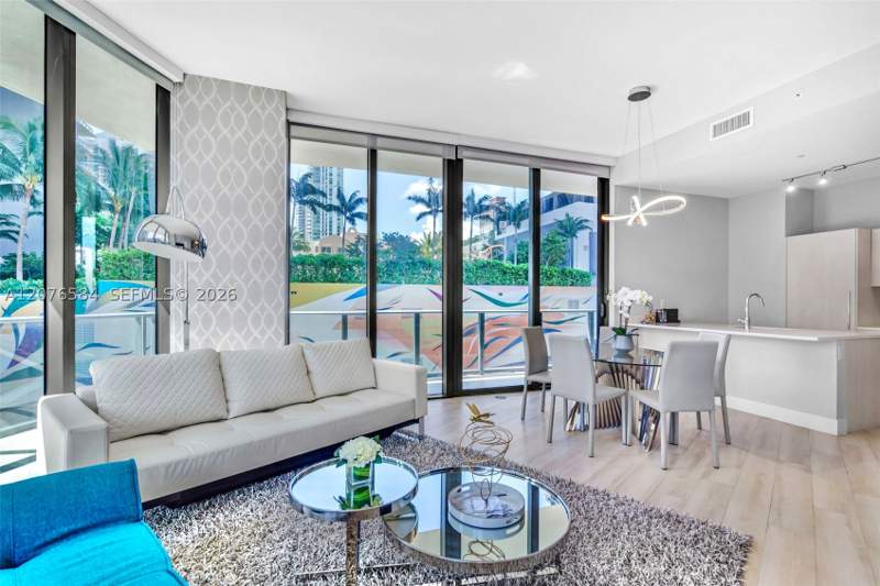 3 bedroom Condominium at 501 NE 31st St 306, Paraiso Bayviews Condo, Miami — photo 2