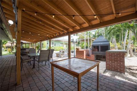 15720 SW 258th St, Homestead FL - photo 17 of 94