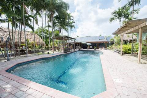 15720 SW 258th St, Homestead FL - photo 20 of 94