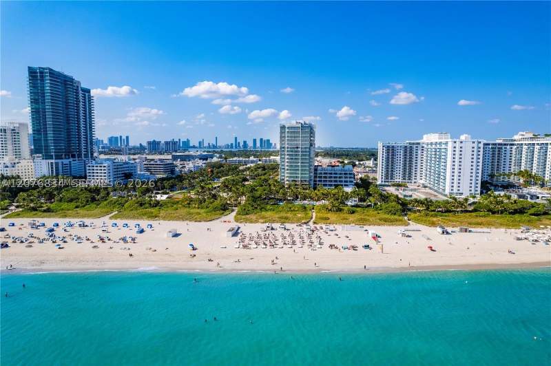 2 bedroom Condominium at 2201 Collins Ave 428, 2201 Collins Ave Condo, Miami Beach — photo 4
