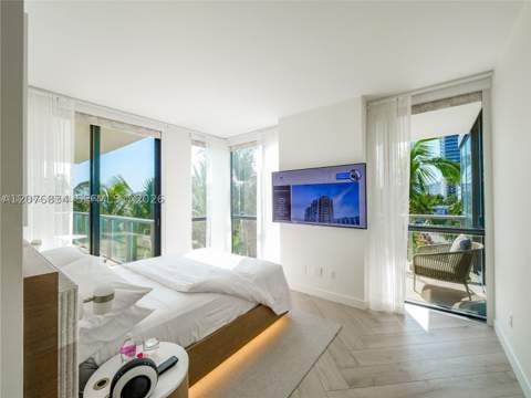 2201 Collins Ave 428, Miami Beach FL - photo 8 of 21